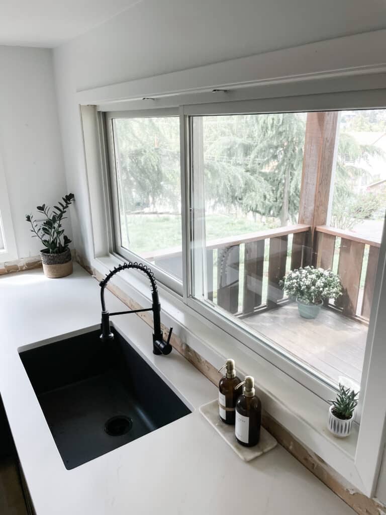 black kitchen sink