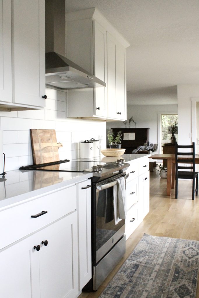 light white kitchen