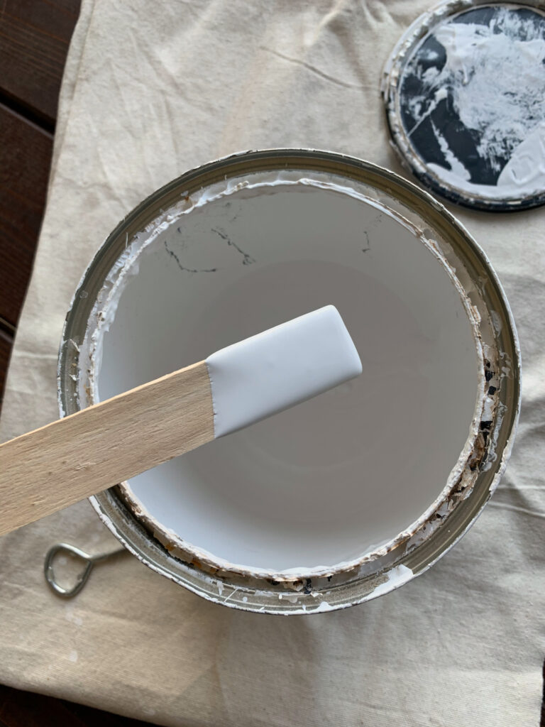 chantilly lace from benjamin moore white paint