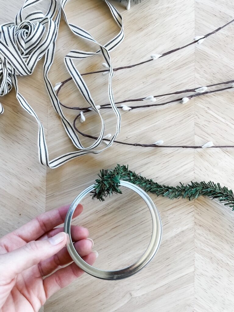 how to make mini wreaths for diy christmas ornaments