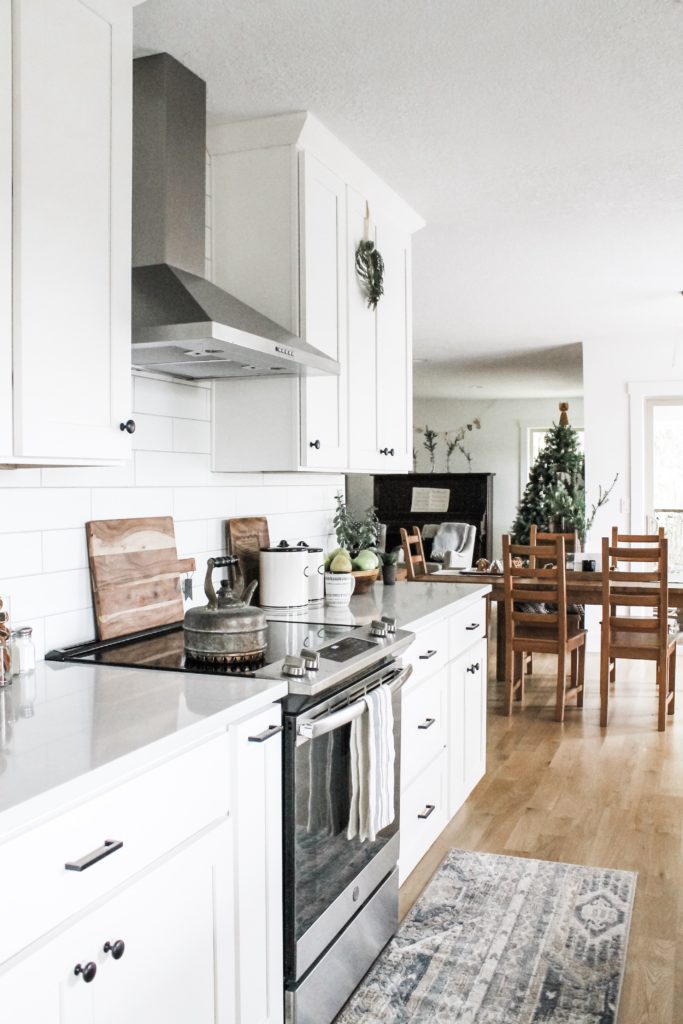 simple kitchen Christmas decor