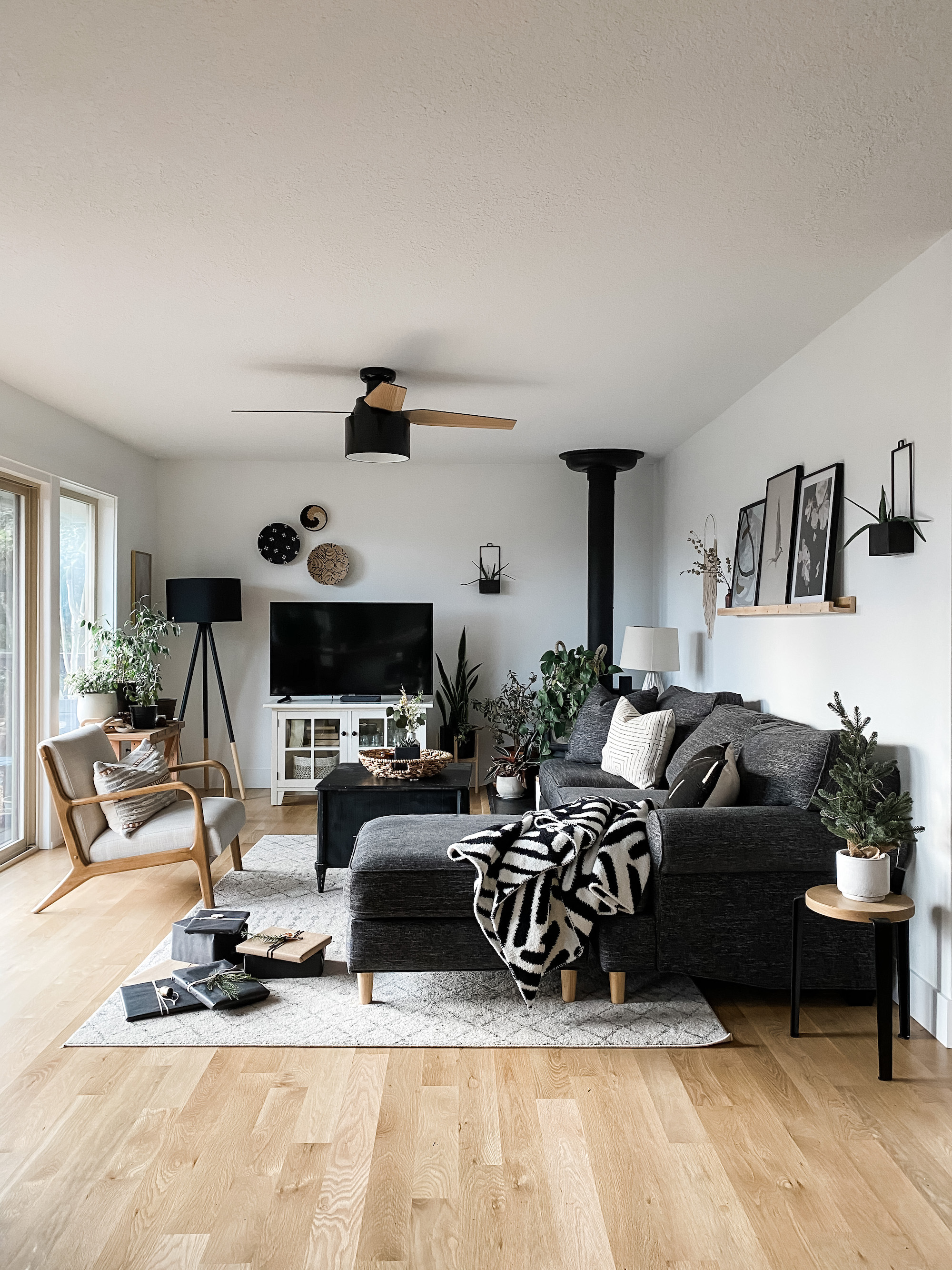 family room with minimal holiday home decor