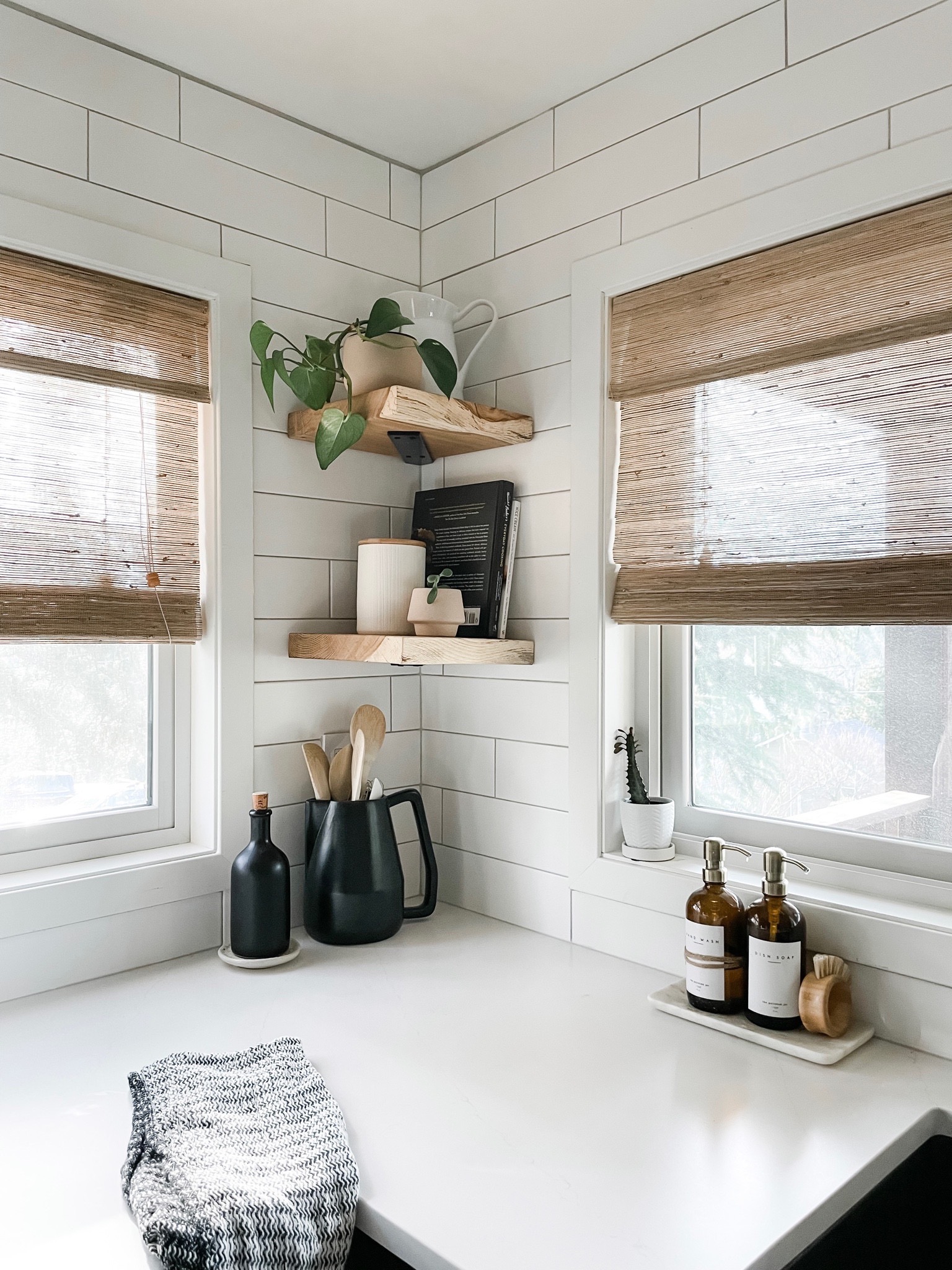 corner shelving in kitchen