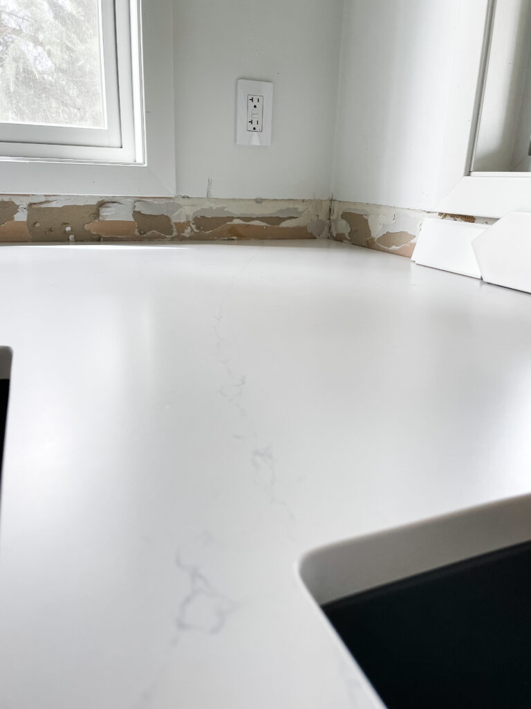 white quartz countertops