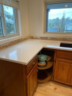 kitchen cabinets before