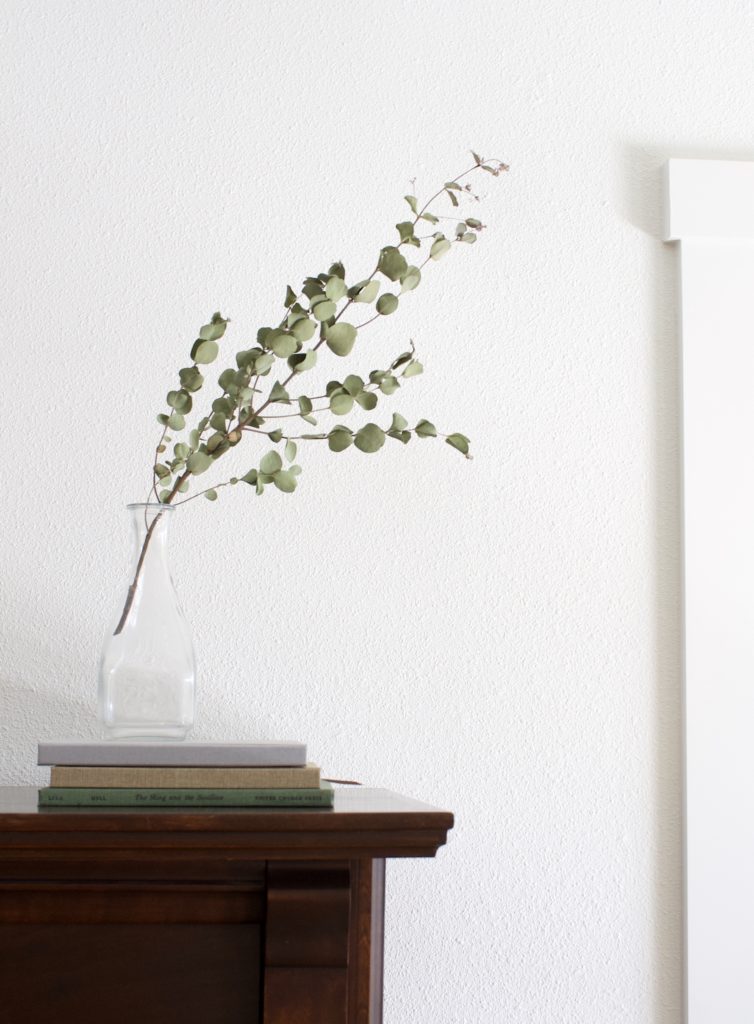 benjamin moore's chantilly lace for white walls, best interior wall paint